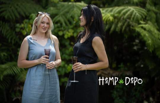 HEMPTRESS SOCIALS 
